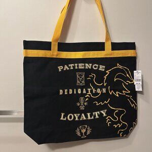 Universal Studios Wizarding World Harry Potter Hufflepuff Tote Bag NWT Black